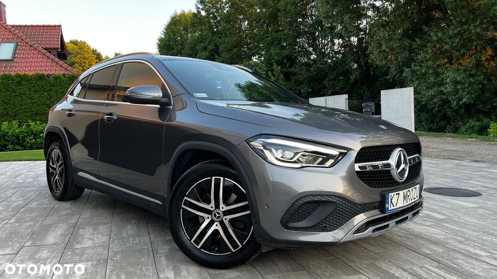 Mercedes-Benz GLA 200 - 8