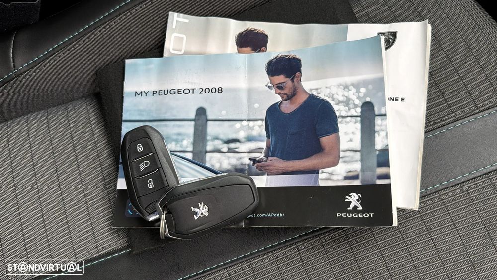 Peugeot e-2008 Allure - 25
