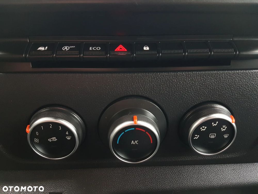 Renault MASTER 8EP CHŁODNIA MROŹNIA 4,22x2,11x2,02 IZOTERMA AGREGAT THERMO KING V-500 MAX GRZANIE KLIMA KRAJOWY - 35