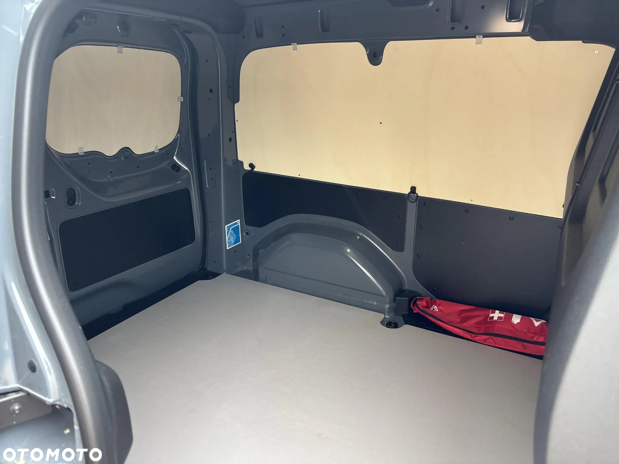 Renault KANGOO VAN - 16