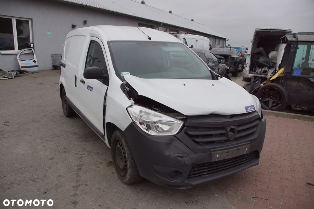 Auto na części - Dacia Dokker 1.5 DCI 90 KM K9K626 JR5341 DV369 2017R Silnik Skrzynia Drzwi Zderzak Błotnik Lampa Lusterko Szyba Klamka Deska Kokpit Sterownik Moduł Czujnik Licznik Panel Kierownica - 1