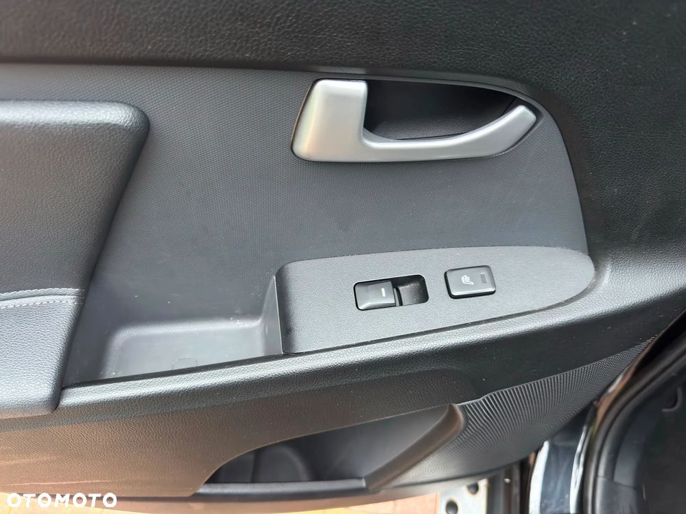 Kia Sportage - 12