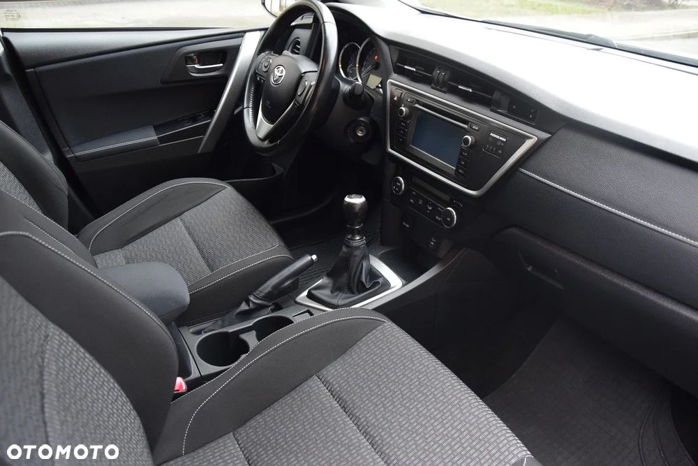 Toyota Auris 1.33 VVT-i Premium - 14