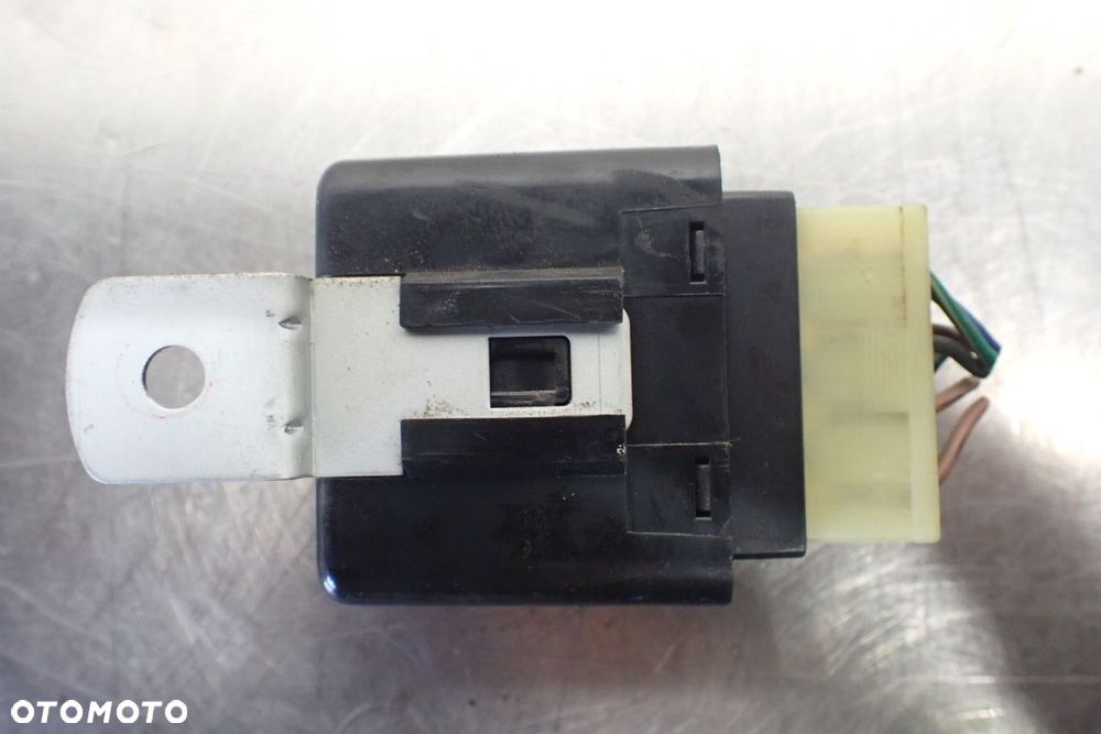 PRZEKAŹNIK HYUNDAI COUPE I LIFT 1.6 95430-27100 - 3