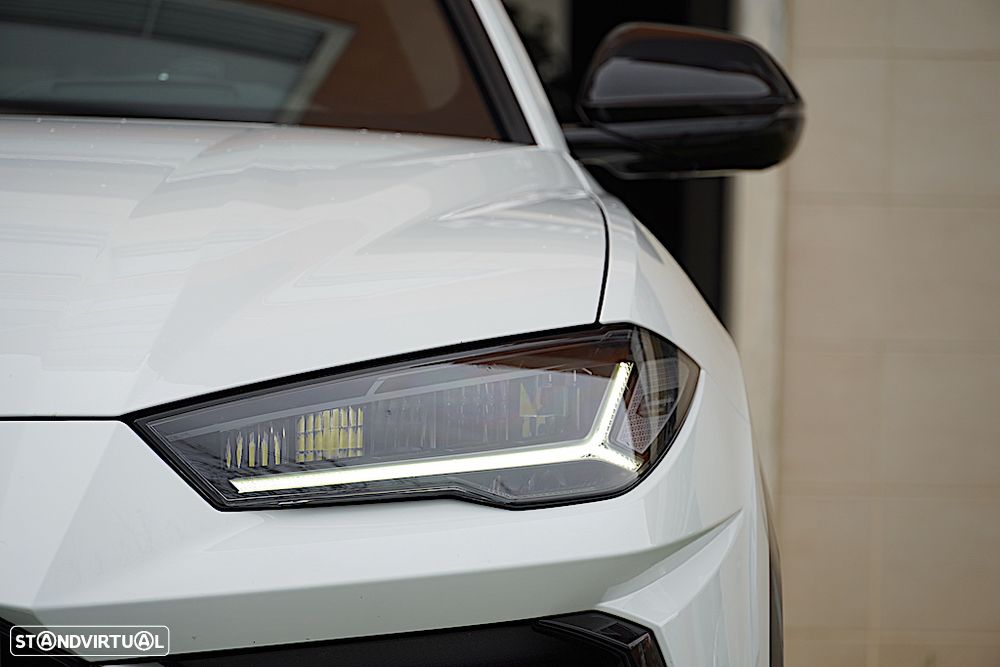 Lamborghini Urus 4.0 V8 - 8