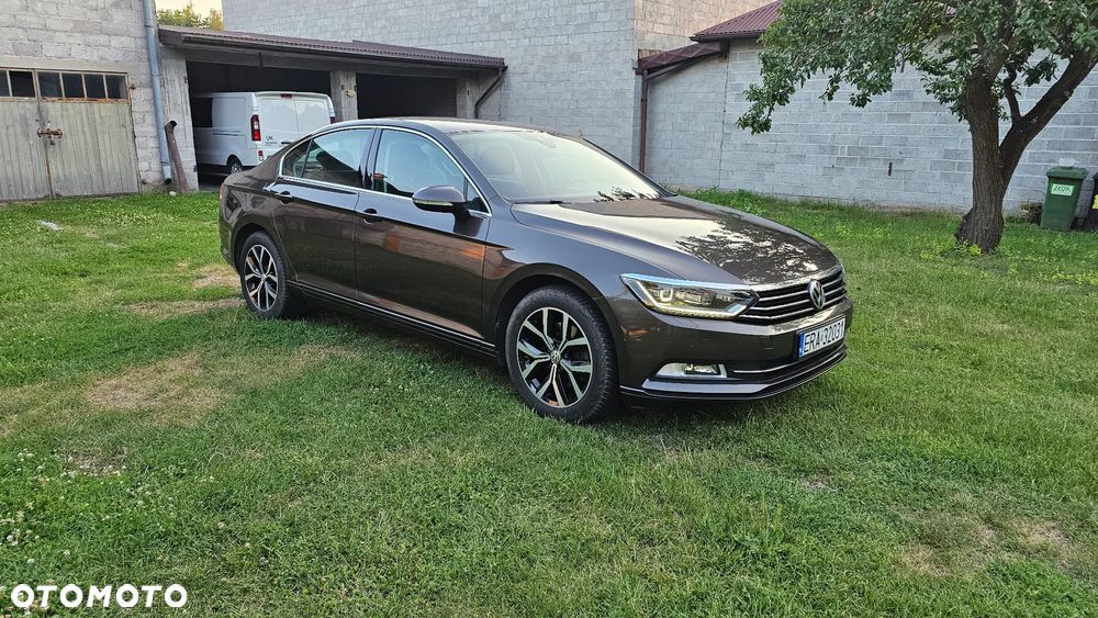 Volkswagen Passat 2.0 TDI SCR Comfortline - 8