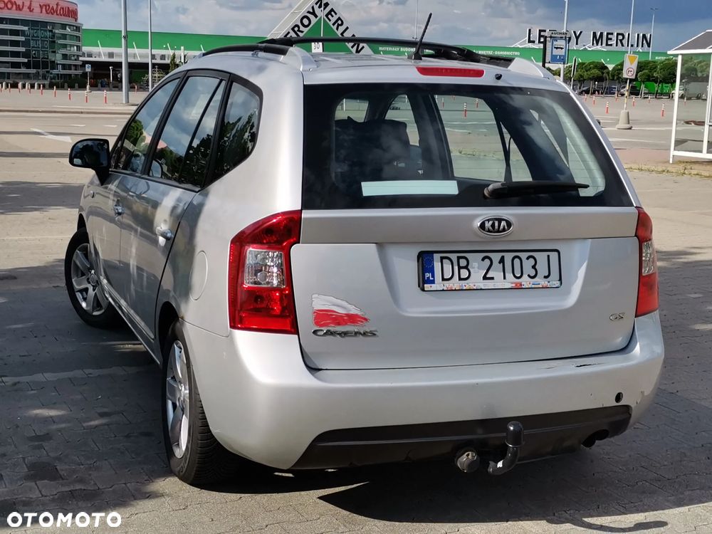 Kia Carens - 6