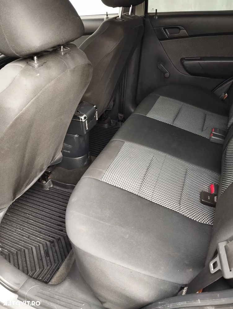 Chevrolet Aveo 1.2i LS 52 - 4