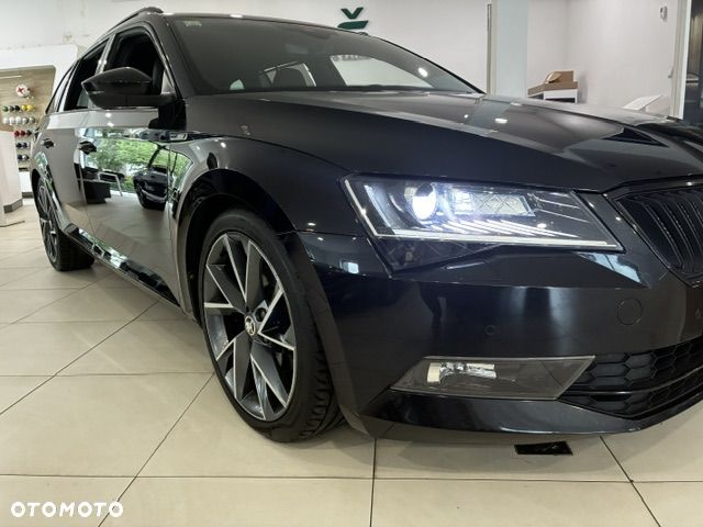 Skoda Superb 2.0 TDI SCR 4x4 Sportline DSG - 37
