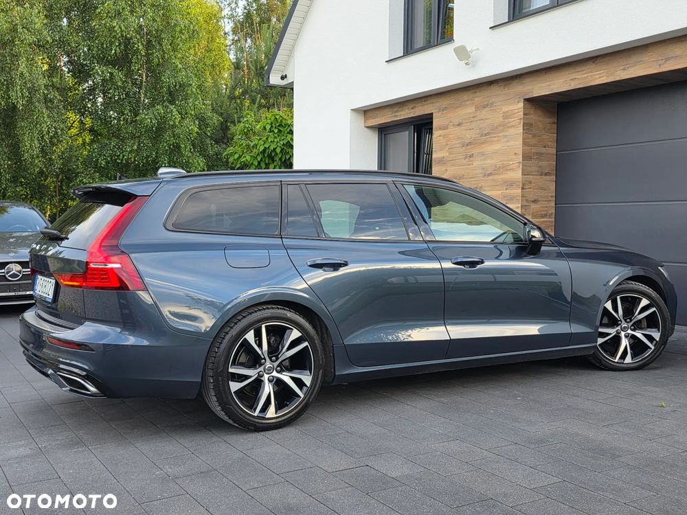 Volvo V60 D4 R-Design - 22