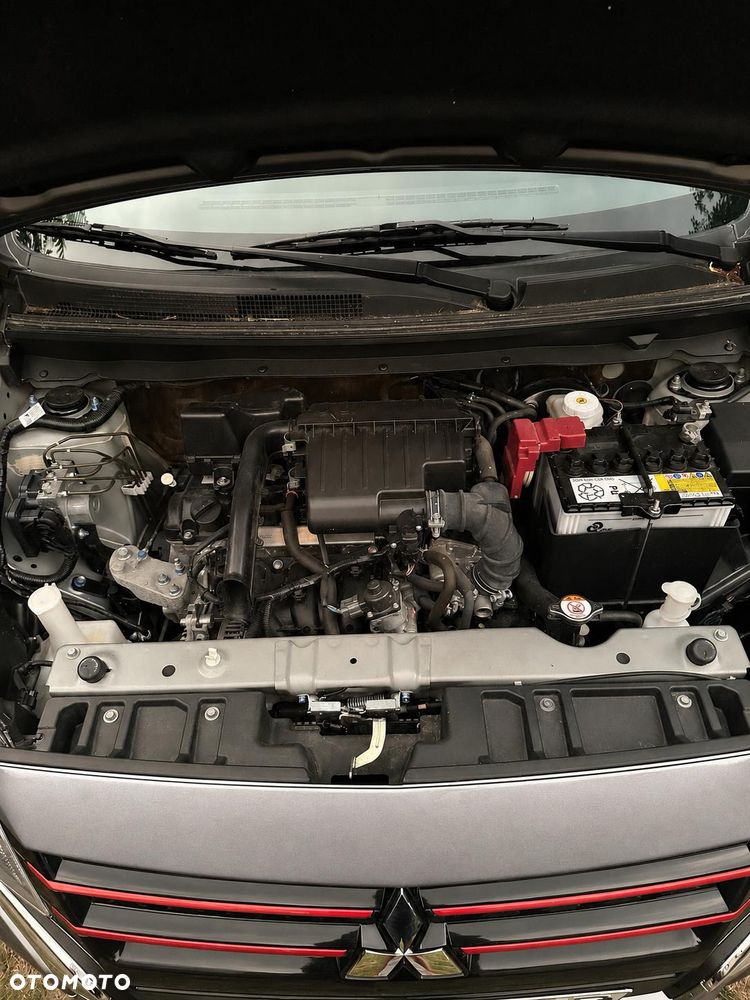 Mitsubishi Space Star 1.2 AS&G Instyle CVT - 12