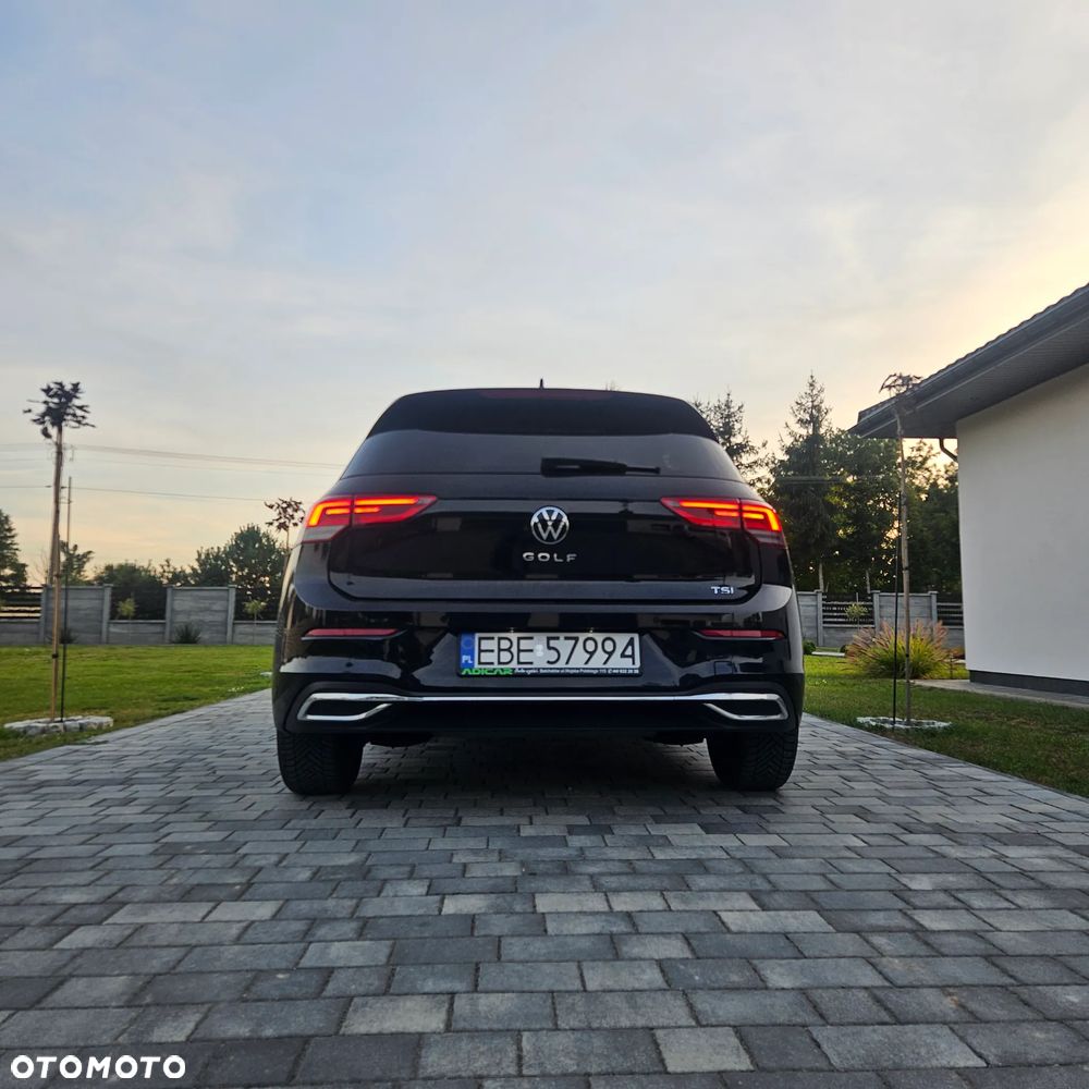 Volkswagen Golf - 6