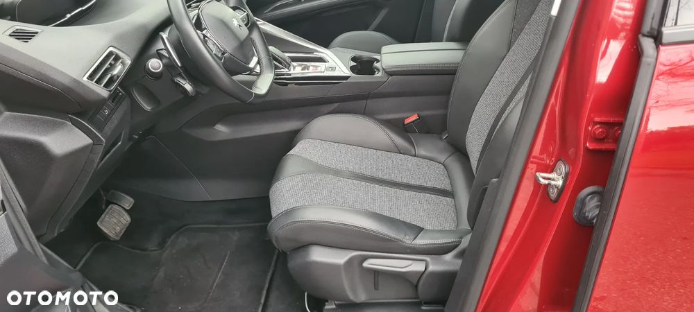 Peugeot 3008 1.5 BlueHDi Allure S&S EAT8 - 12