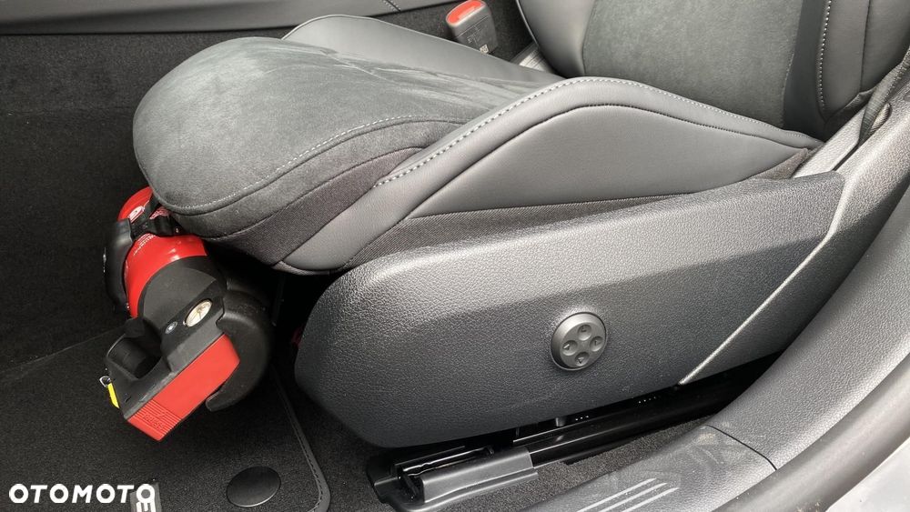 Mercedes-Benz Klasa E - 13