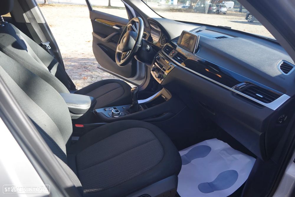 BMW X1 16 d sDrive Advantage - 17