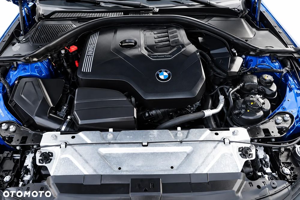 BMW Seria 3 330i M Sport - 19