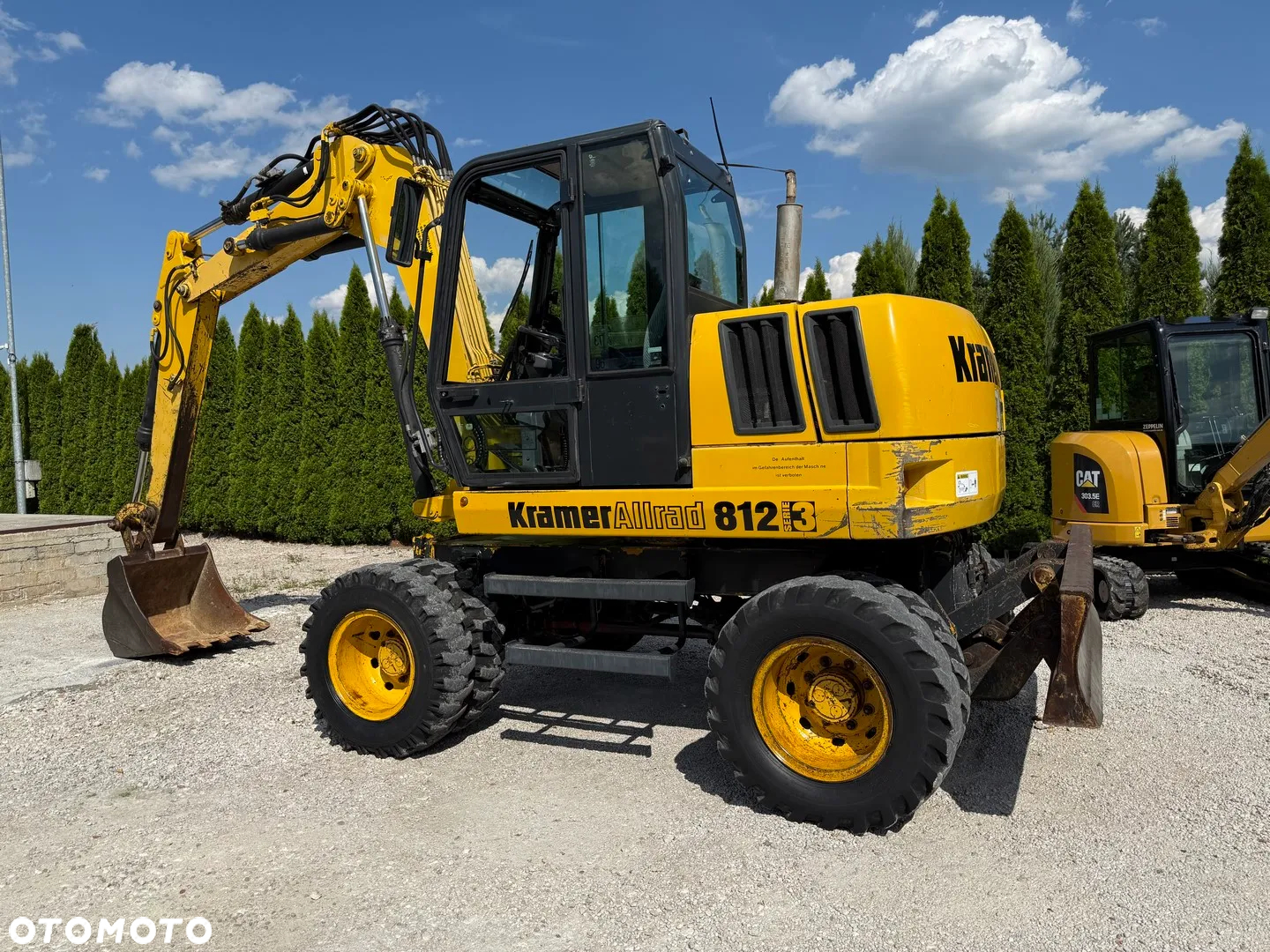 Kramer 812 KOPARKA KOŁOWA/ 12 TON / DWIE OSIE SKRĘTNE / MAŁE GABARYTY / BARDZO ZWROTNA / ZADBANA Z NIEMIEC / 70 75 80 90 100 110 / 308 310 / TEREX TW - 4