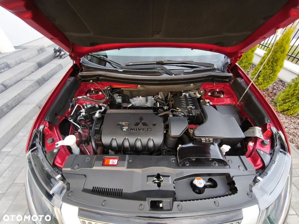 Mitsubishi Outlander - 6