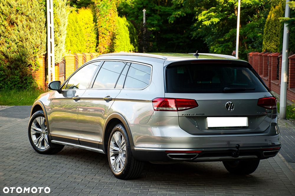 Volkswagen Passat 2.0 TDI SCR 4Mot DSG Highline - 11