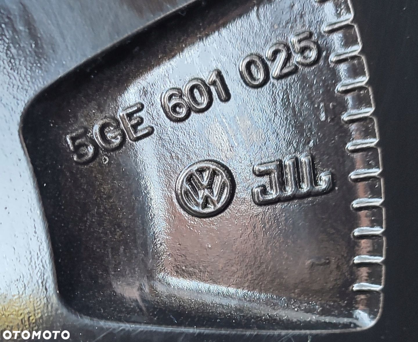Felgi Aluminiowe Oryg. Vw Golf VII 16 Cali 5x112 6,5Jx16 Et46 Ø57,1mm - 16