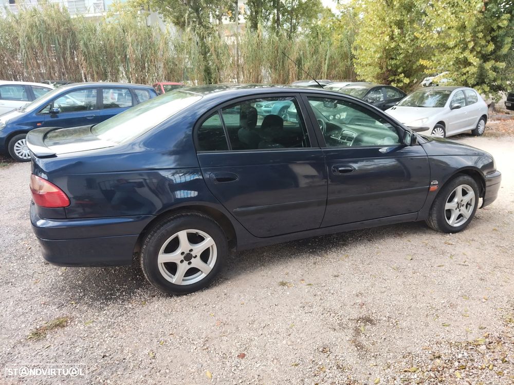 Toyota Avensis S/D 2.0 D4D Sol EC - 2