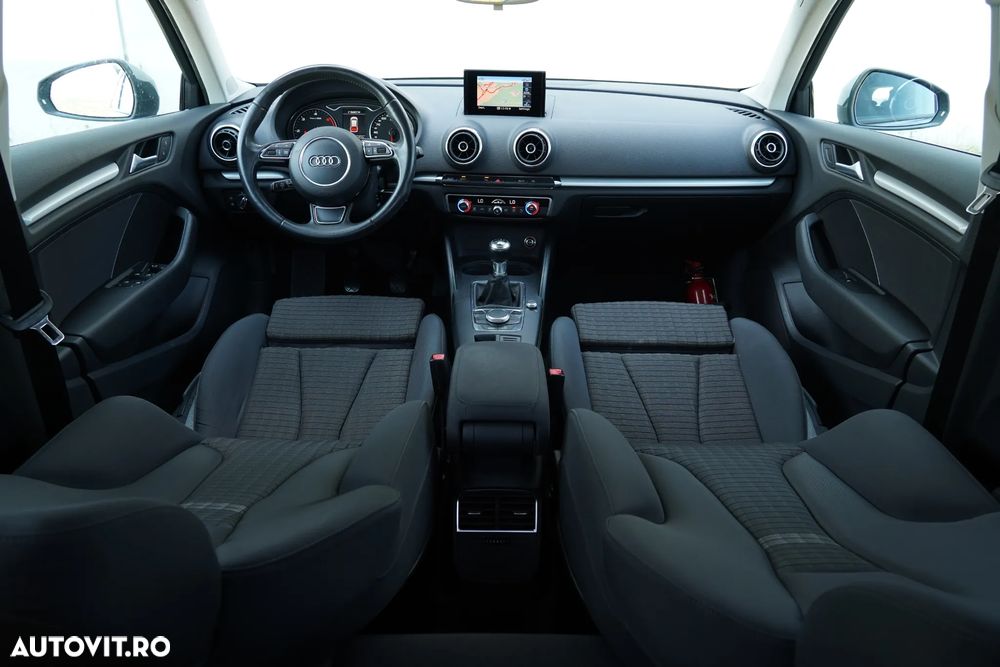 Audi A3 1.6 TDI Sportback Attraction - 5