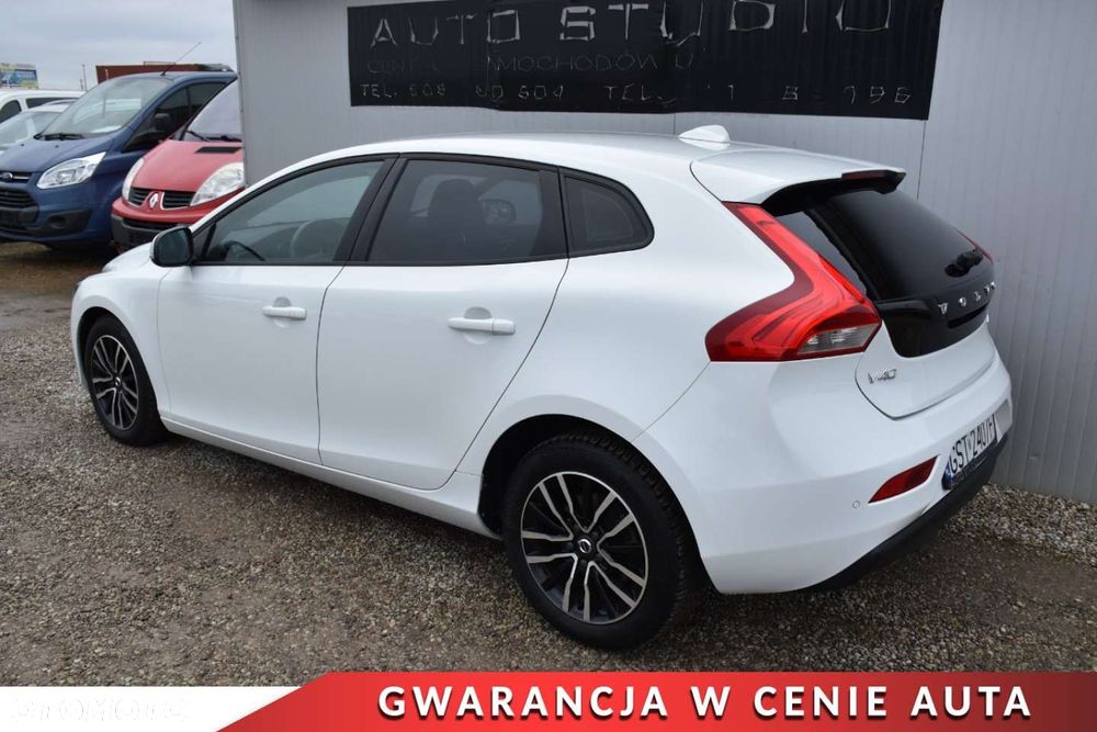 Volvo V40 T2 Geartronic Momentum - 36