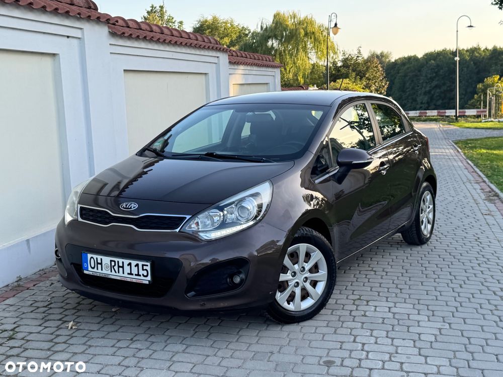 Kia Rio - 5
