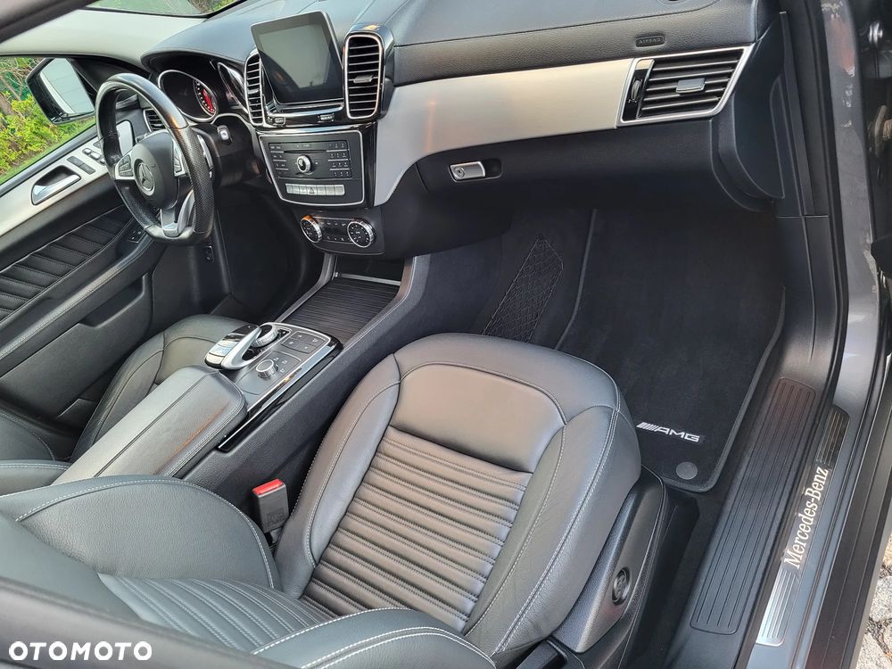 Mercedes-Benz GLE - 4
