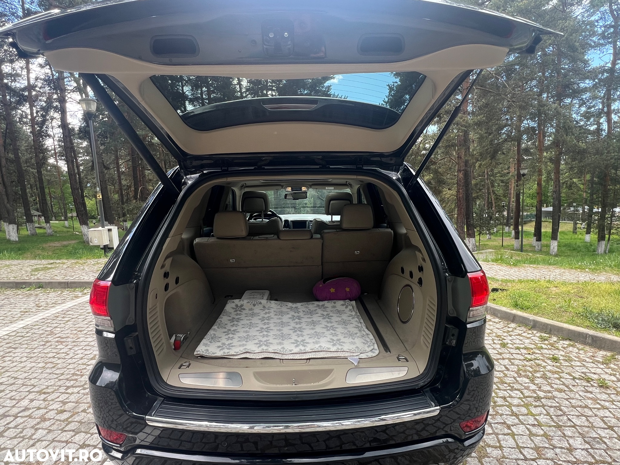 Jeep Grand Cherokee - 6