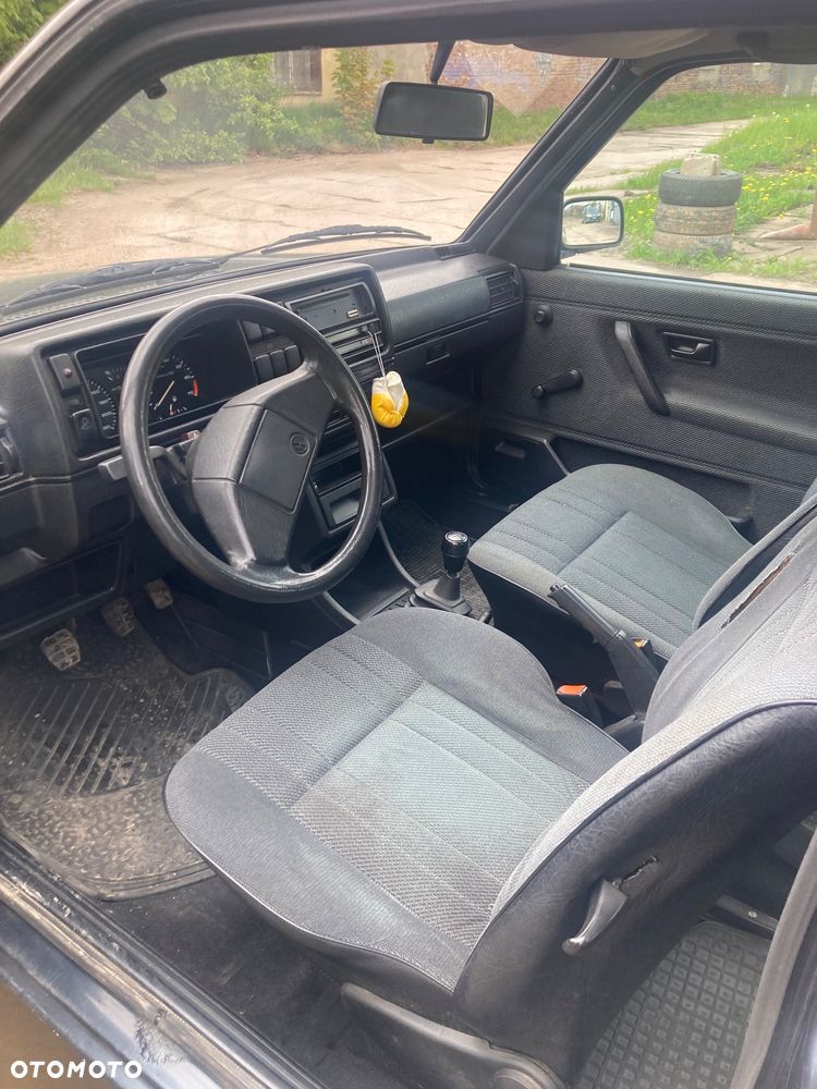 Volkswagen Golf 1.8 CL - 3