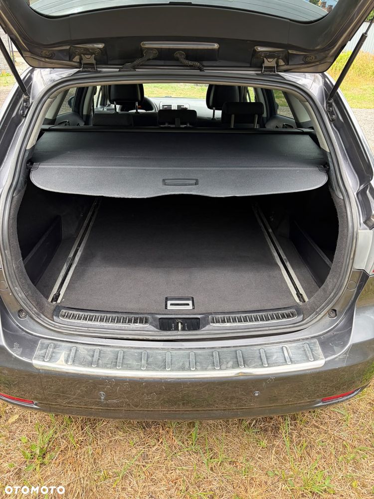 Toyota Avensis - 7