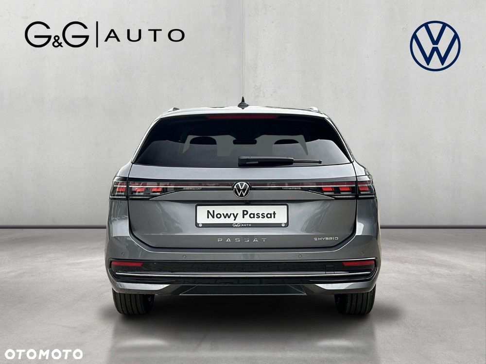 Volkswagen Passat - 7