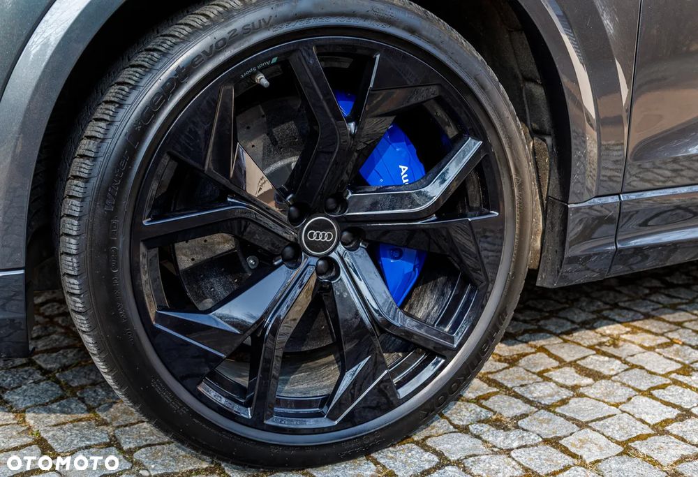 Audi RS Q8 - 16