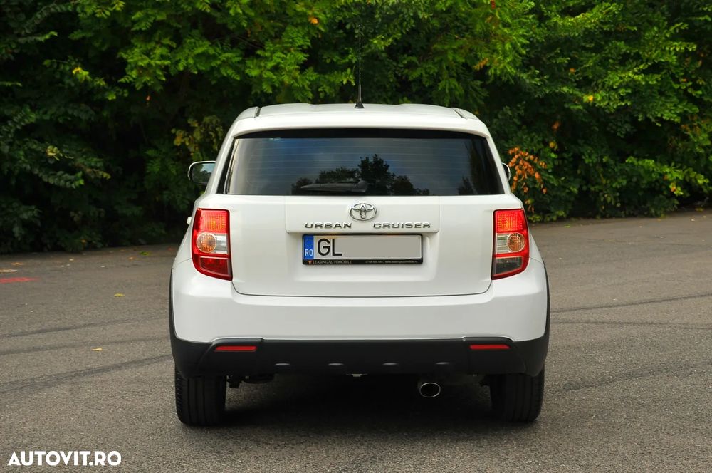 Toyota Urban Cruiser 1.33 4x2 Town - 7