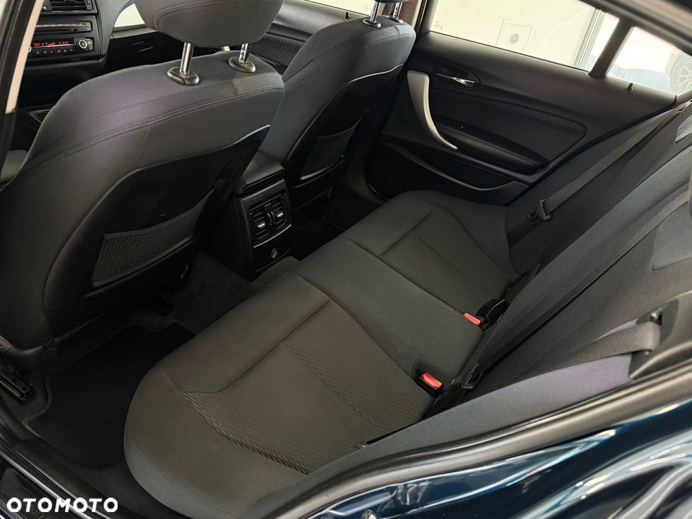 BMW Seria 1 116i - 15