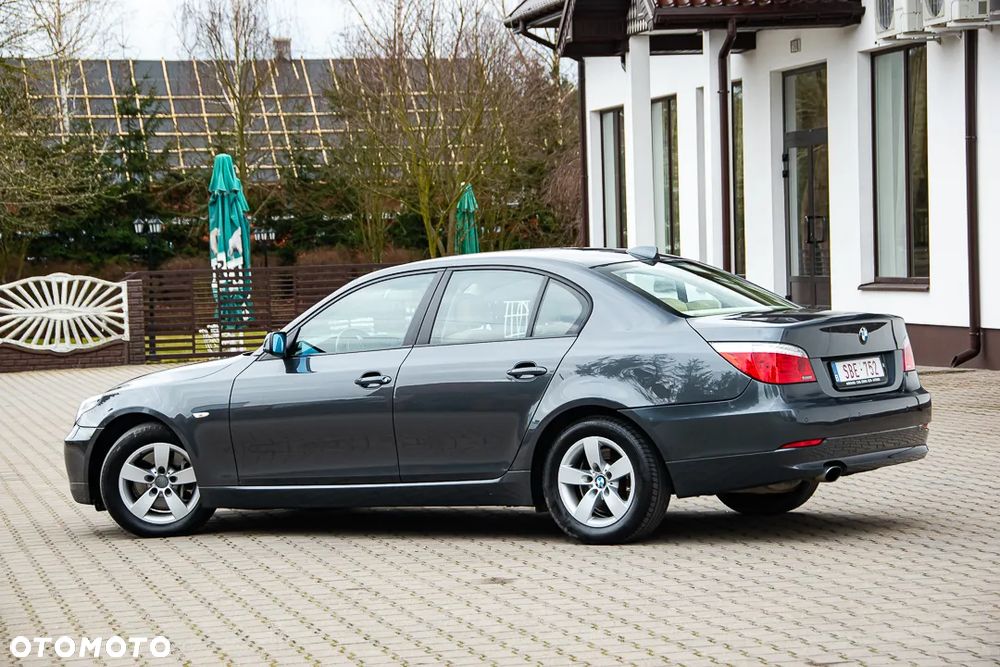 BMW Seria 5 520d - 5