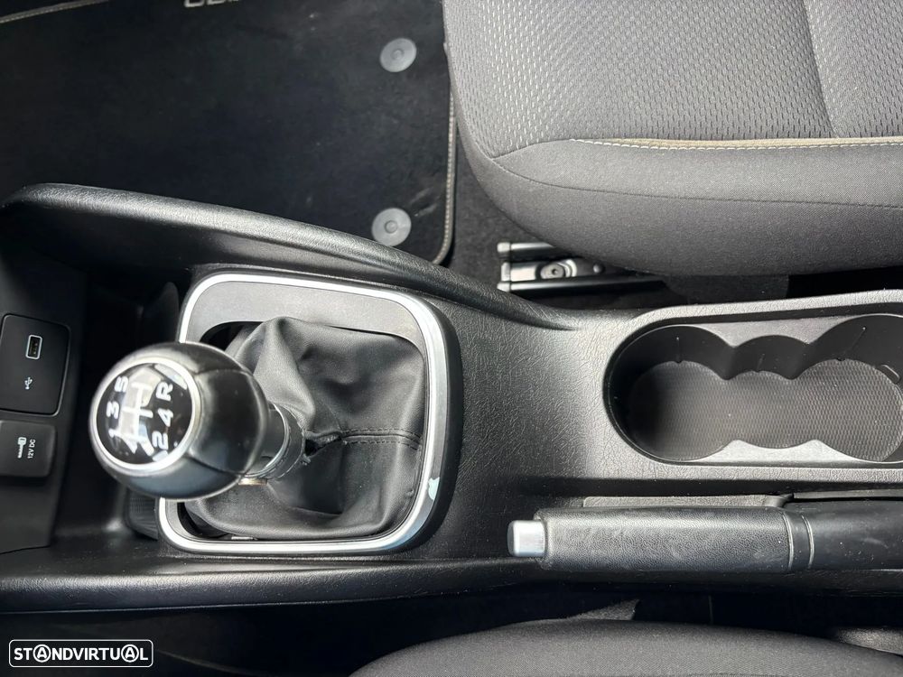 Fiat Tipo Station Wagon 1.3 M-Jet Lounge - 52