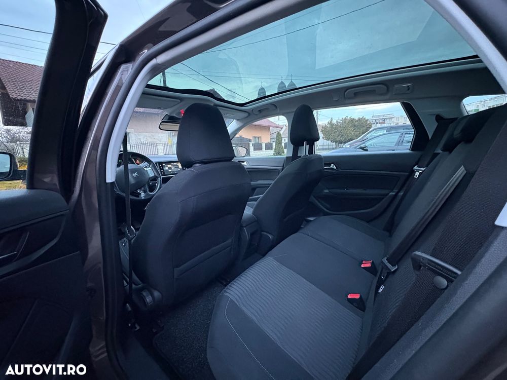 Peugeot 308 1.2 L PureTech Turbo Allure - 24