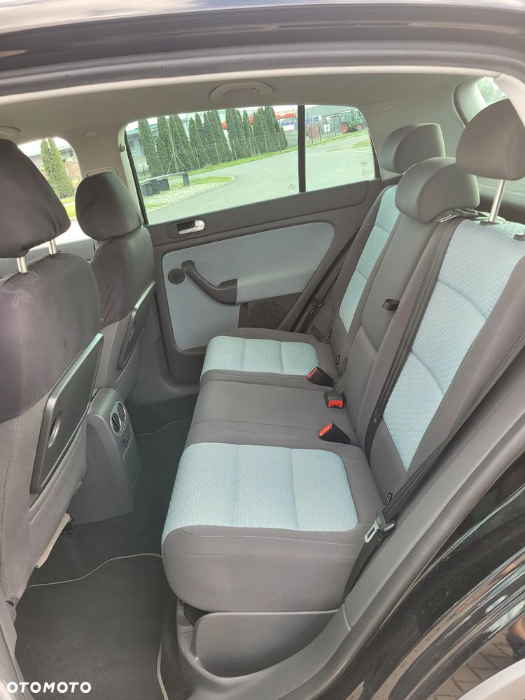 Volkswagen Golf - 9