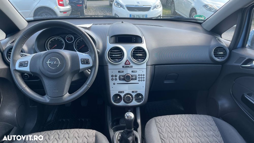 Opel Corsa 1.4 16V Active - 3