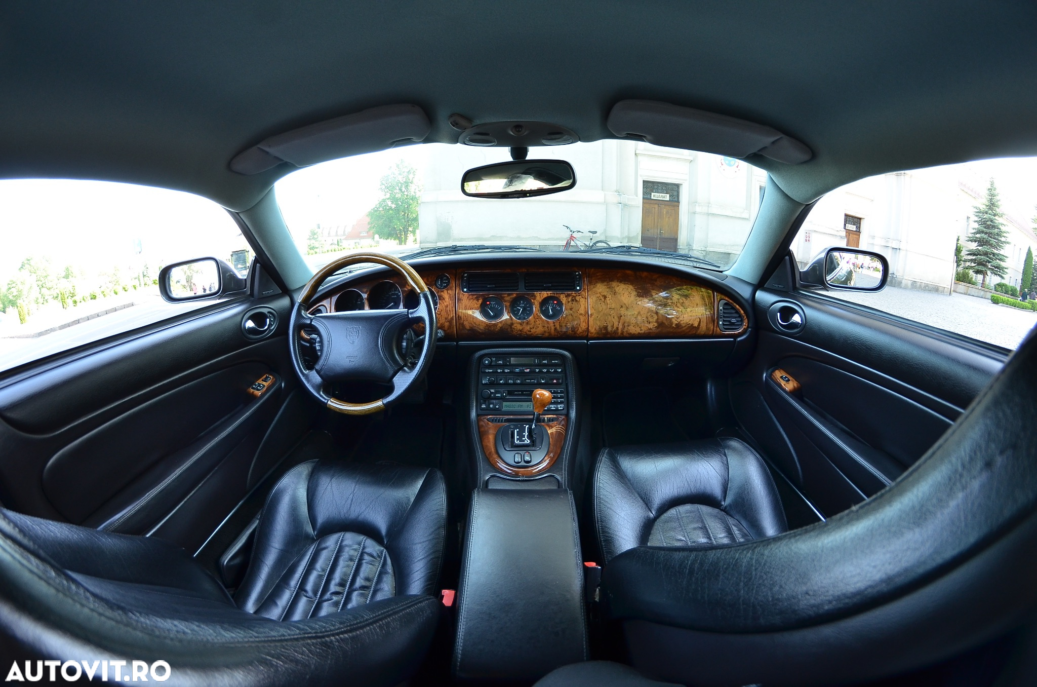 Jaguar XK8 - 9