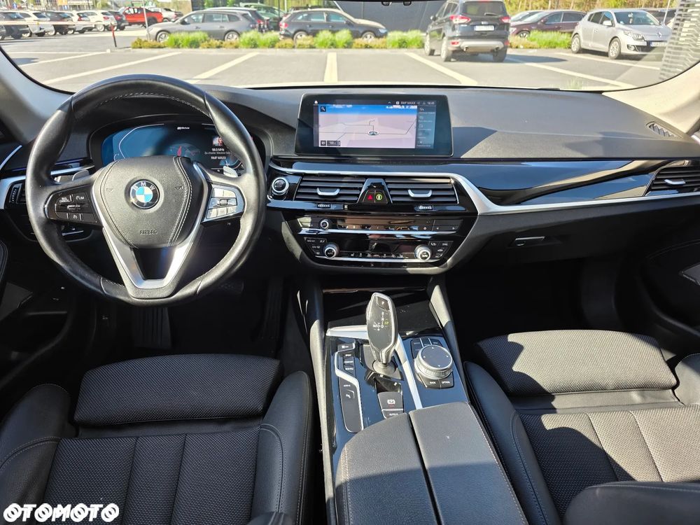 BMW Seria 5 530e iPerformance xDrive Sport Line sport - 20