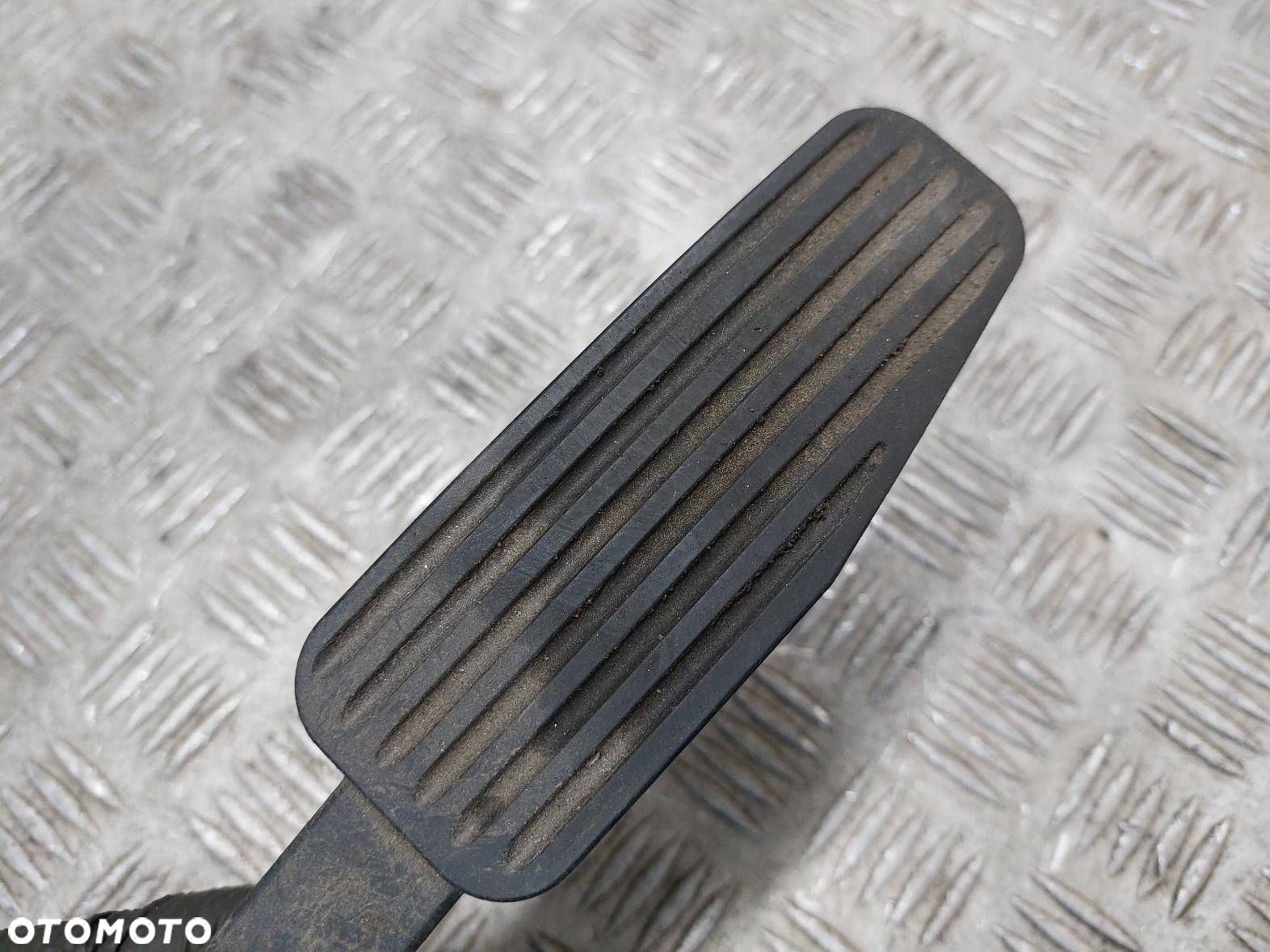 PEDAŁ GAZU POTENCJOMETR VOLVO XC90 I 2.4 D5 30715179 - 3