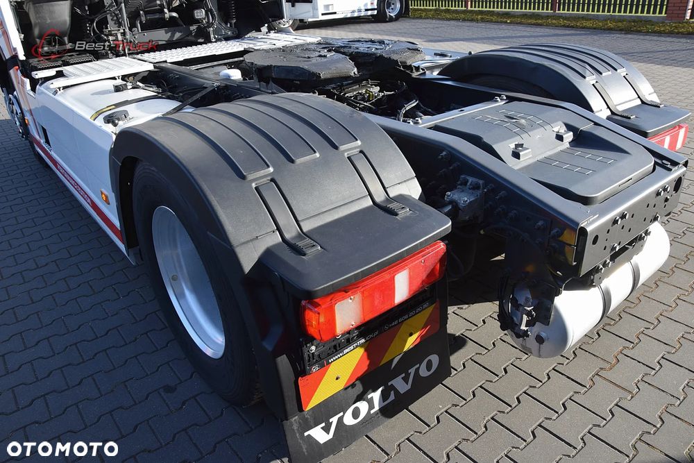 Volvo FH 500 XL |  FULL LED | I-PARK COOL |  ZBIORNIKI 1175 L |  I-SAVE  |  STANDARD - 17