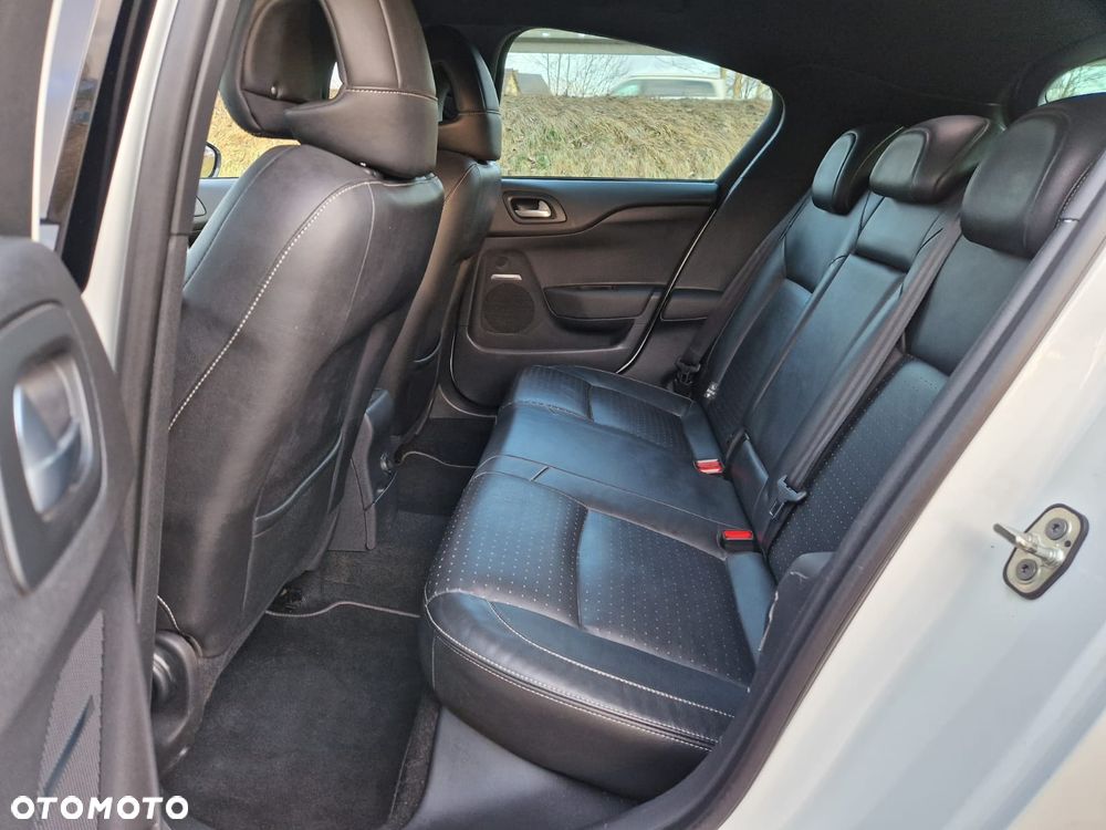 DS Automobiles DS 4 Crossback - 14