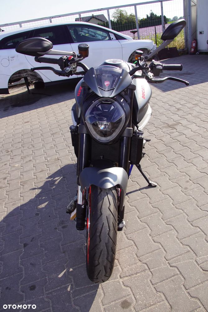 Motocykl na części - Ducati Monster 937 Plus 937 cm3 111 KM 937W4N 2021R Silnik Skrzynia Lampa Osłona Lusterko Błotnik Owiewka Siedzenie Łańcuch Wahacz Laga Sterownik Moduł Czujnik Licznik Manetka - 6