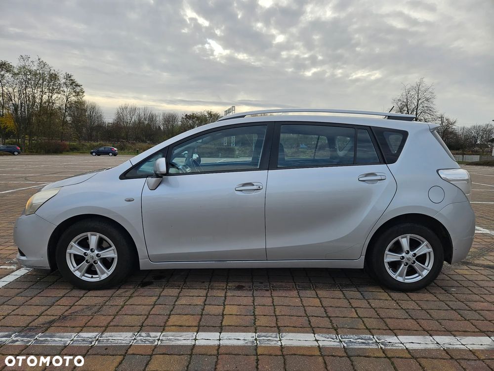 Toyota Verso 1.8 2010 7os - 8