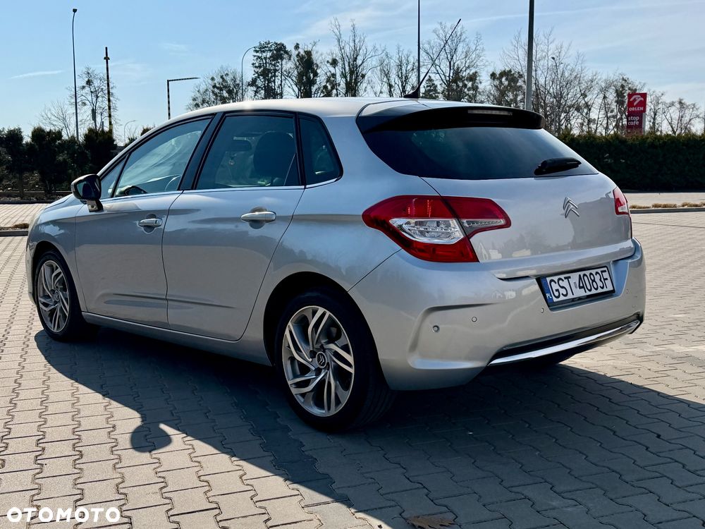 Citroën C4 HDi 150 Exclusive - 4