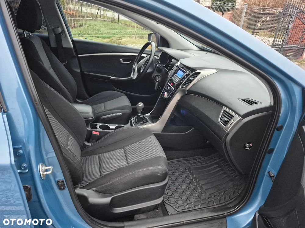 Hyundai i30 1.4 Comfort - 12